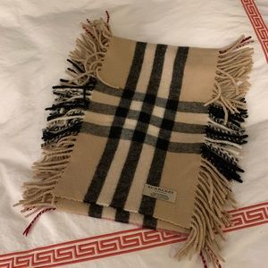 Burberry cashmere scarf